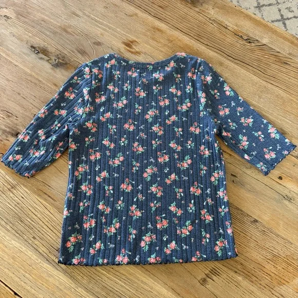 Floral Top - Gray with Red and Green Accents - Picture 5 of 6